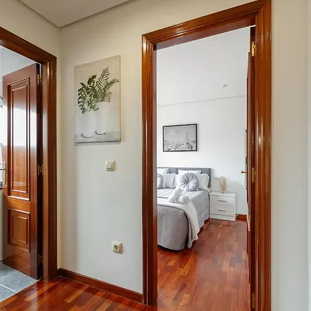 Confort, Luz Y Atardeceres By * Redondela