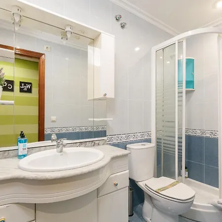 Confort, Luz Y Atardeceres By * Redondela